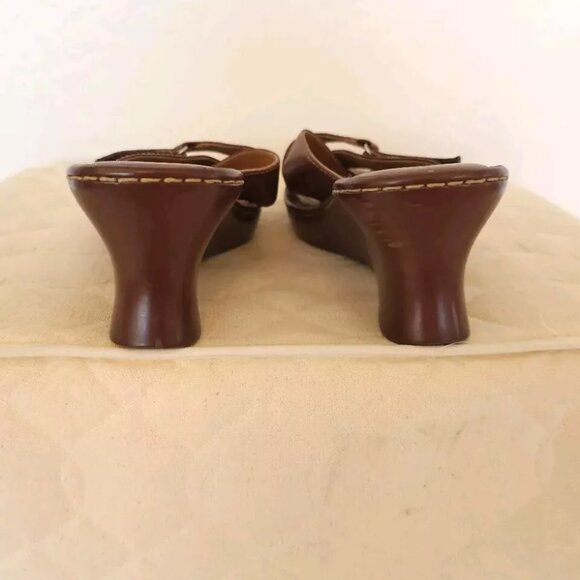 Womens Born Leather Slip On Wedge Sandals 9 M Caramel Brown Open Toe - Picture 11 of 12